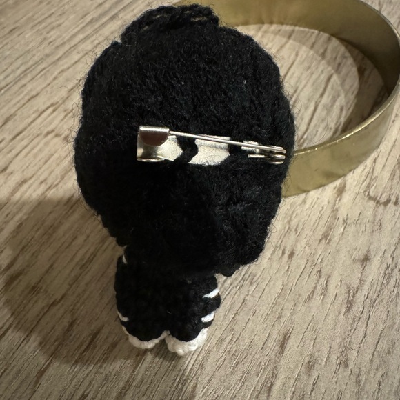 BNWOT RARE MUA MUA DOLLS COCO CHANEL BROOCH - MINI DOLL COLLECTIBLE - Picture 2 of 3